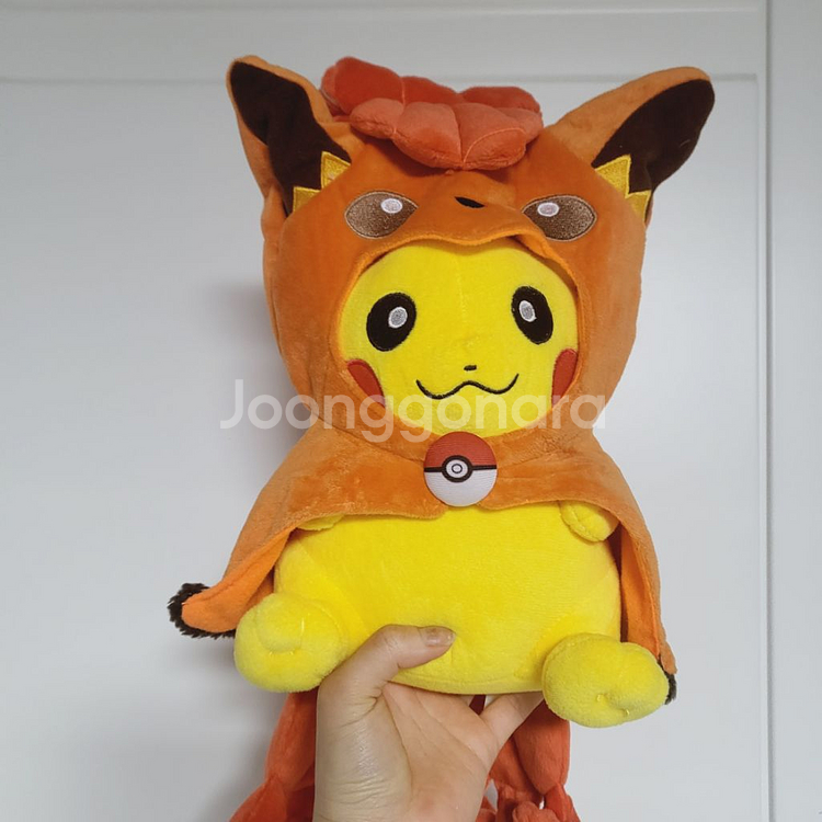 피카츄 식스테일 코스튬 입은 피카츄 인형 중형--1