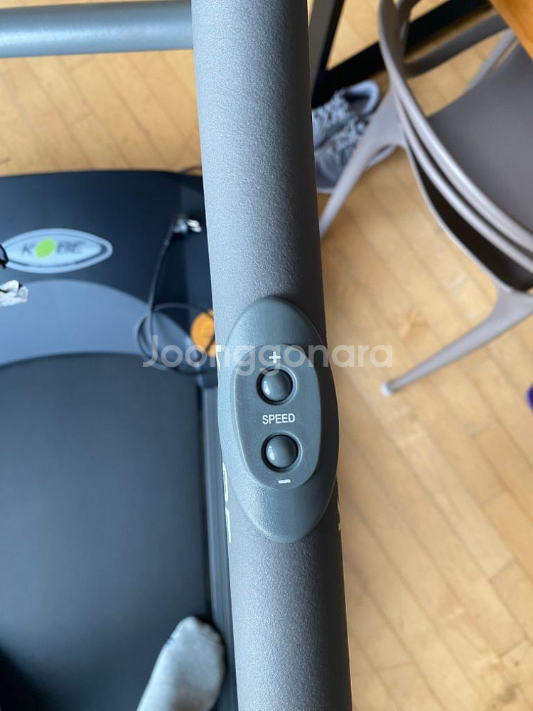 런닝머신 경사도 조절 가정용런닝머신 코베 800S--3