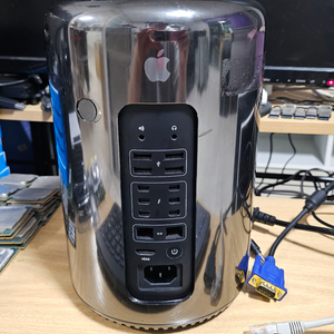 Apple Mac Pro A1481 Late 2013