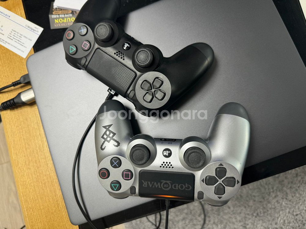 ps4 pro 팝니다(직구제품)--2