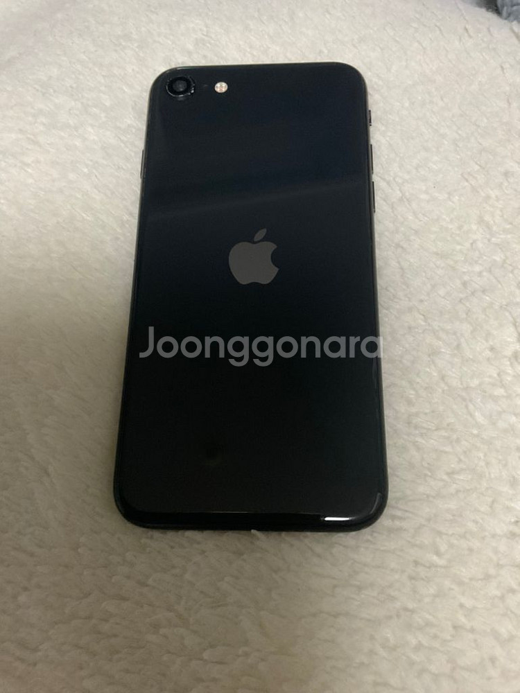 아이폰se2 64gb 블랙 침수폰 부품용--1