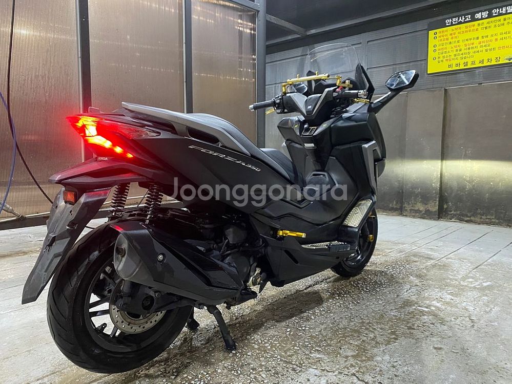 부산<급매>2021년식 포르자 350 상태최상!!--2