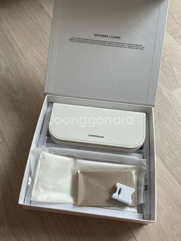 kisyningXcarin 키시닝 카린 콜라보 선글라스--3