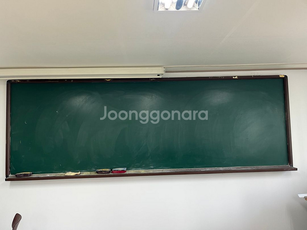 사무실 및 학교용 책상,의자 팝니다--4
