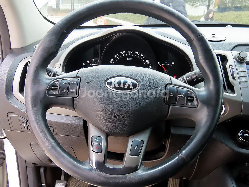 @14년식 더 뉴스포티지R 디젤 R2.0 2WD 트렌--8