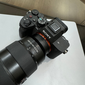 Sony A7M4