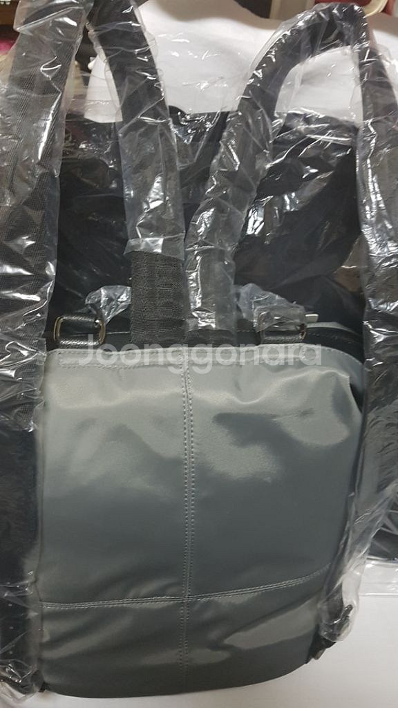 26만원새상품무료배송 나일론 브리엘 백팩 프라다원단--5