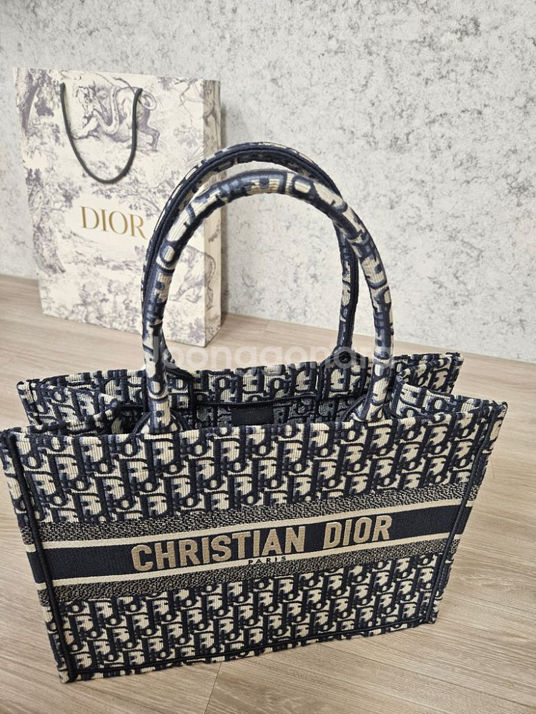 크리스찬디올 Book Tote 미디엄 백--4