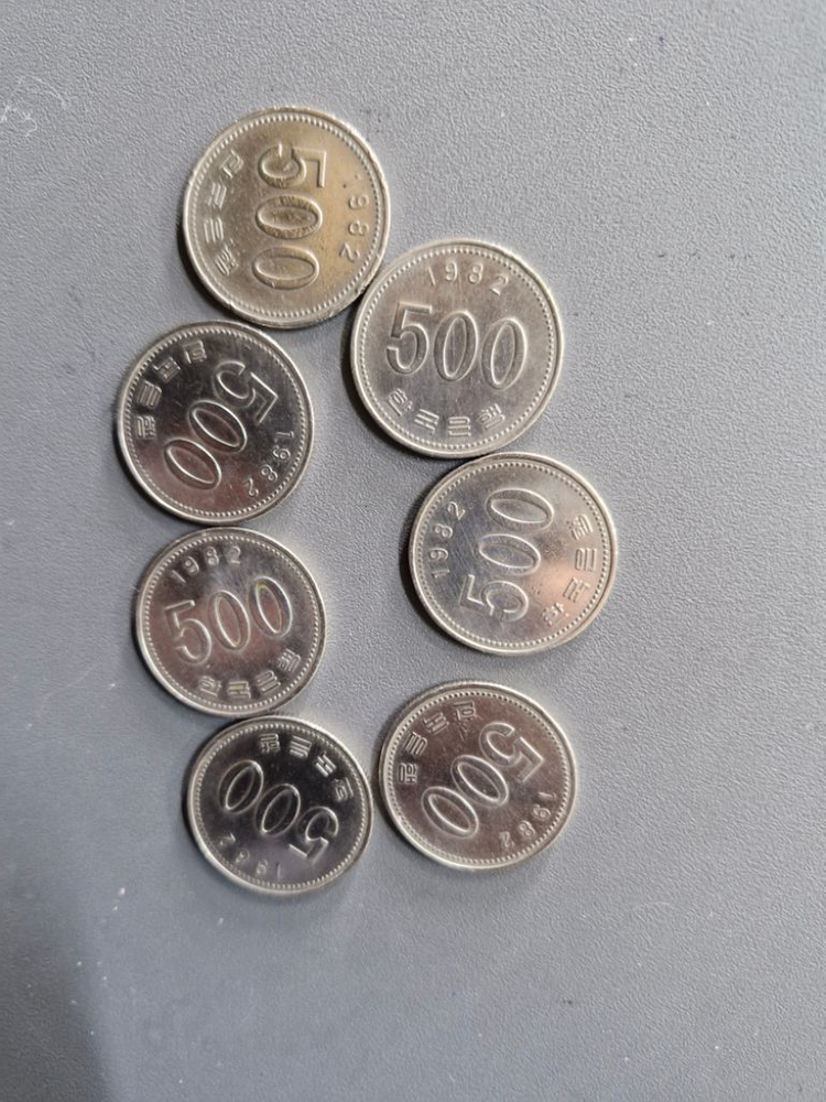 500원 희귀동전 1982년 수량7개 개당가격 이미지