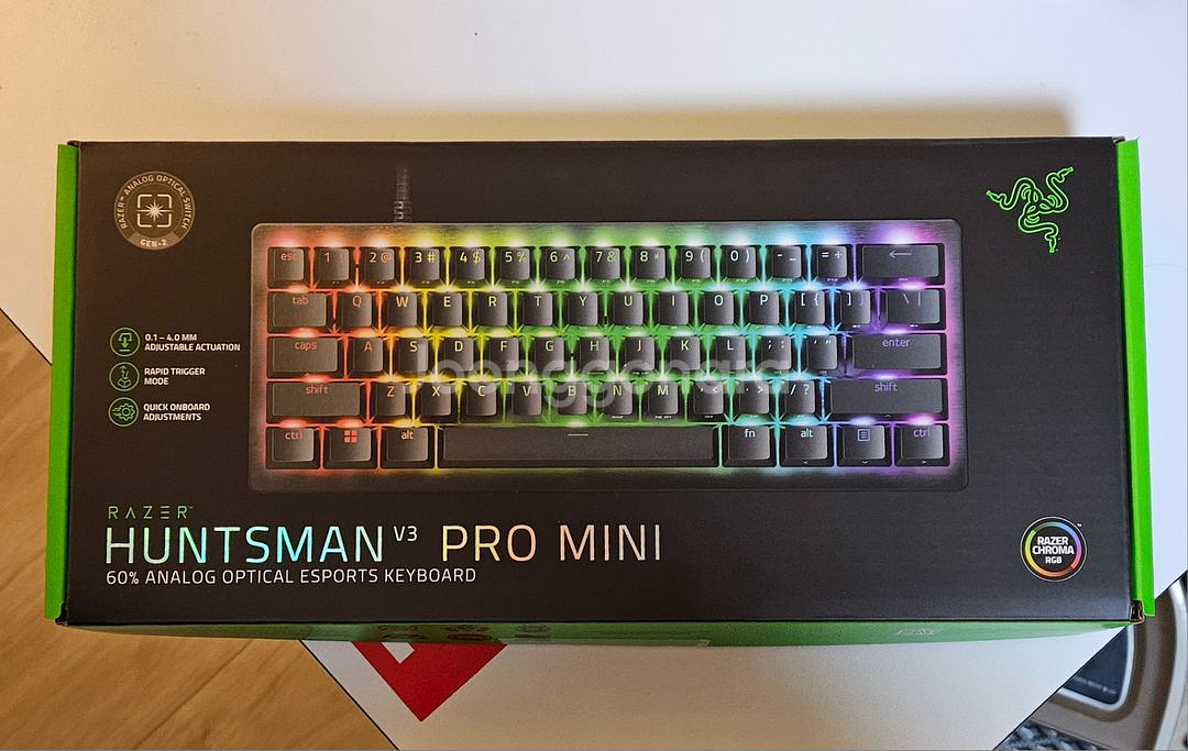 레이저 헌츠맨 v3 pro mini--4
