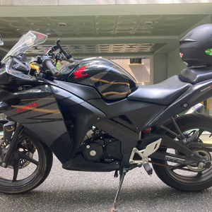 cbr125r 흑마 아크라 풀배기 짧은 키로수(개인)