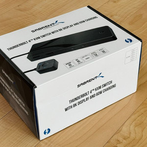 사브렌트(Sabrent) 썬더볼트4 KVM 스위치