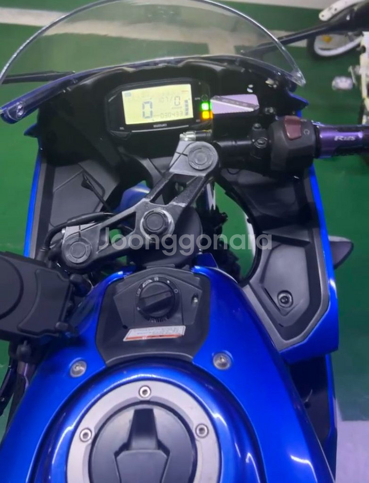 스즈키 gsx r125--3