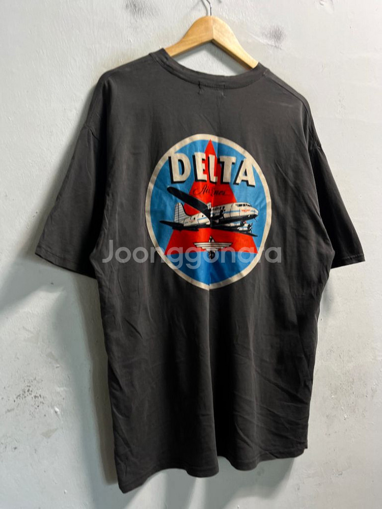 105-110 DELTA 프린팅 루즈핏 반팔티--4