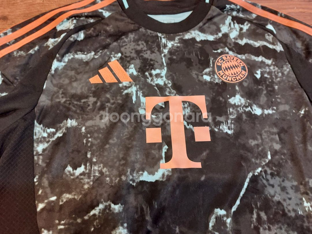 24 25 어웨이 뮌헨 한글유니폼 판매합니다--0