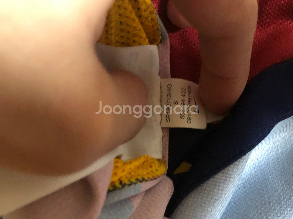 바르셀로나 15-16 네이마르 정품 유니폼 s 팝니다!--6