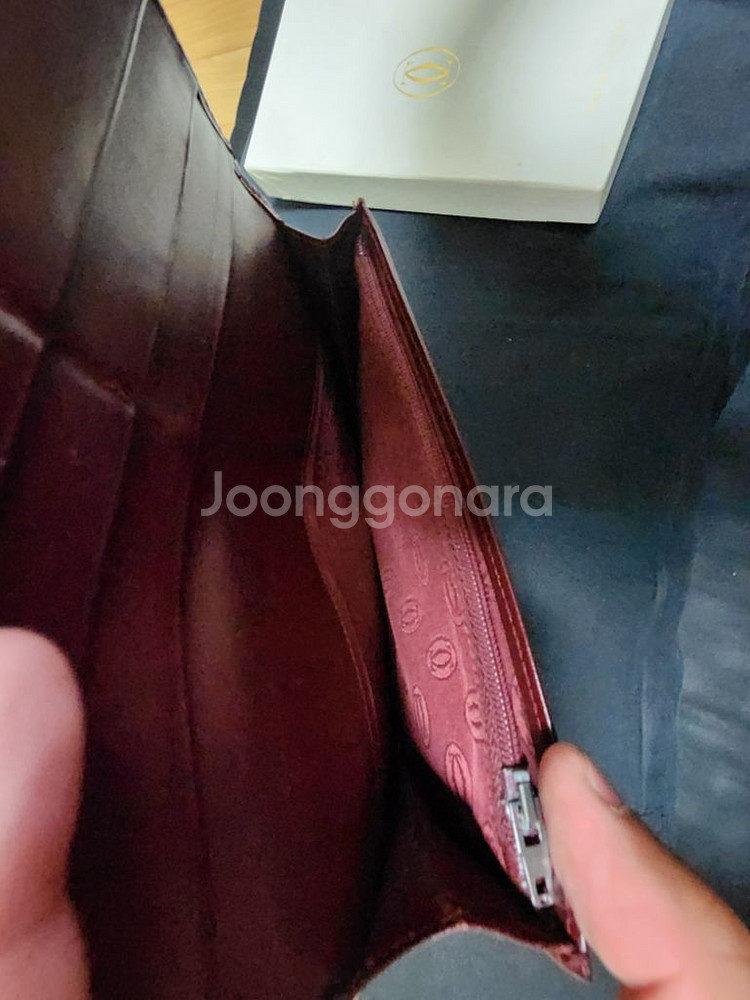 까르띠에 장지갑 팝니다--3