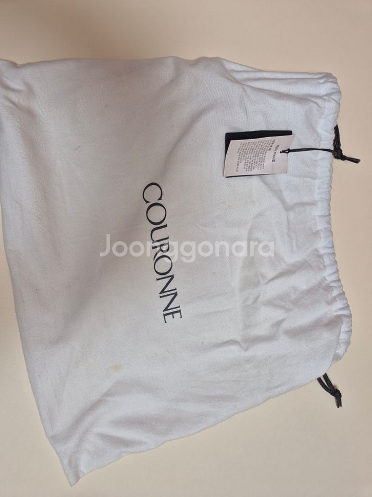 쿠론 양가죽 클러치백 새상품급(정가38만원)--8