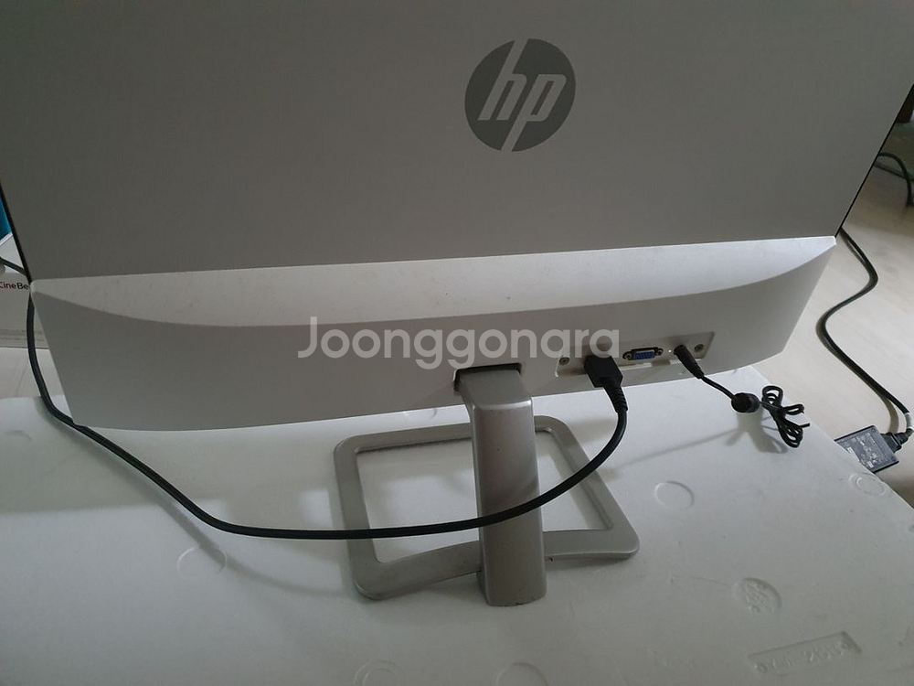 HP23er 23인치 모니터 판매합니다.--2