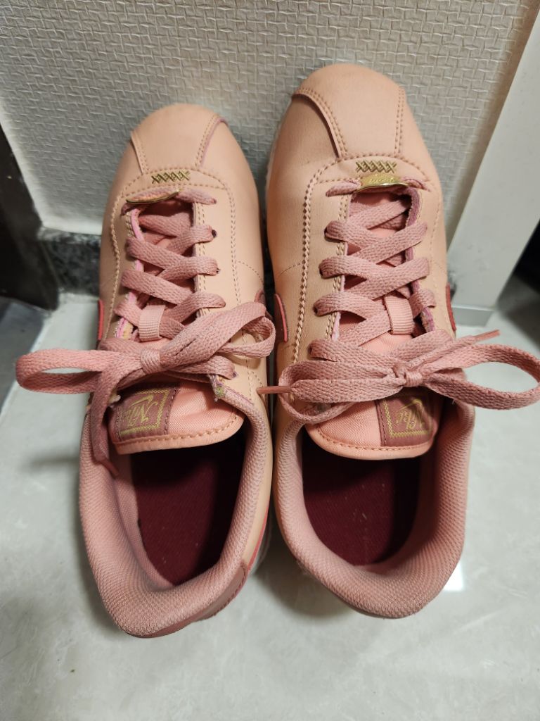 나이키코르테즈 핑크여자운동화 245~250 중고나라 안심되는 중고거래