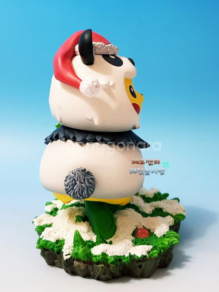 [개봉레진] BKW 크리스마스팬더츄 (11cm)--2