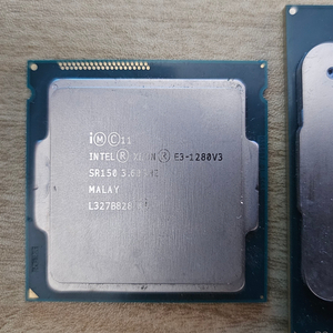 서버 CPU E3-1280V3 / i7-6850K