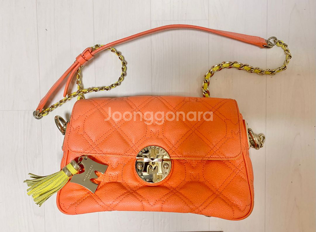 메트로시티ㅡ 오렌지색 크로스백/체인끈/천연가죽/미니백--1