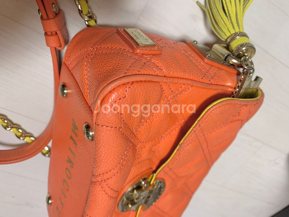 메트로시티ㅡ 오렌지색 크로스백/체인끈/천연가죽/미니백--7