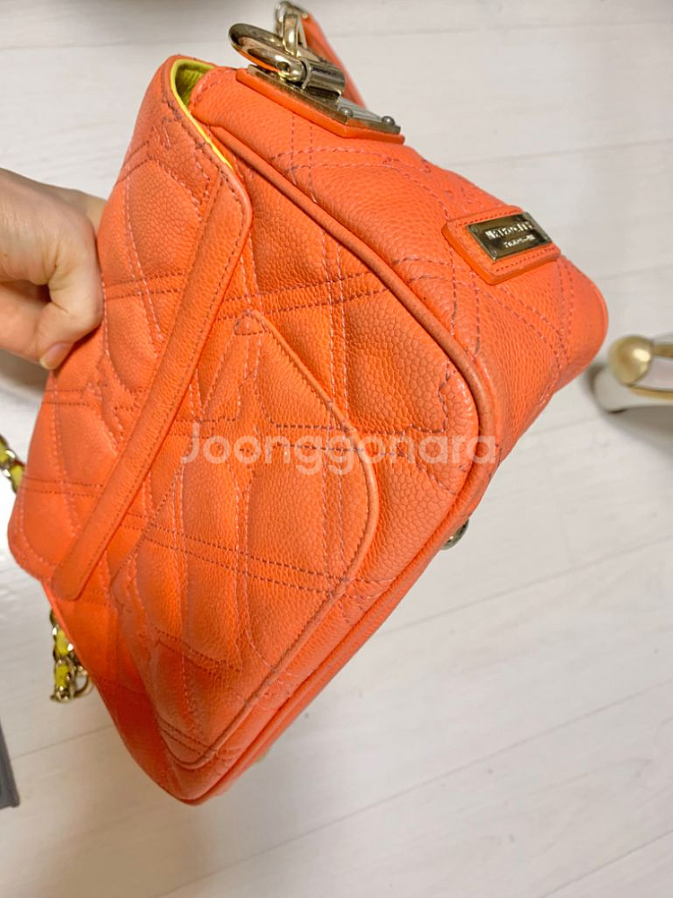 메트로시티ㅡ 오렌지색 크로스백/체인끈/천연가죽/미니백--5