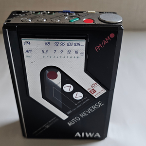 AIWA HS J8 워크맨 작동품