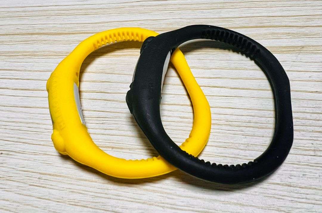 [개봉] 헬로 키티 실리콘 손목시계 2종--2