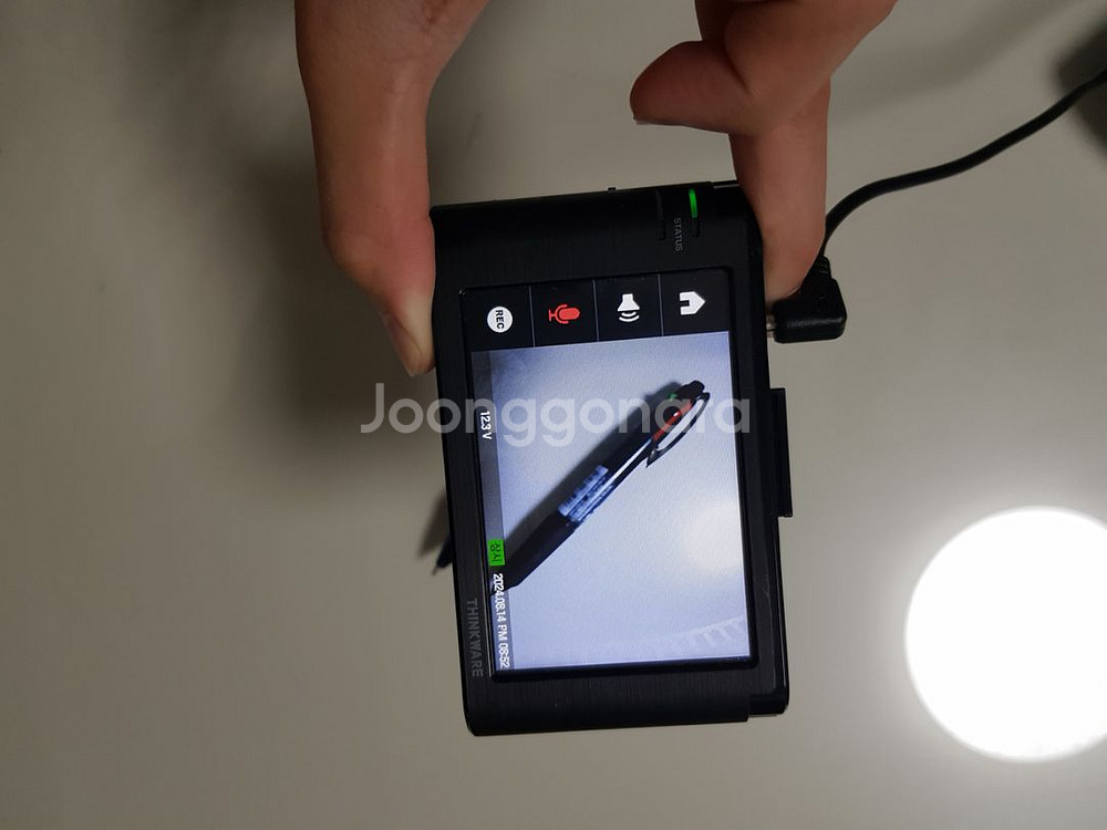 아이나비 Z300 블랙박스 선명하고 작동잘됨!--3