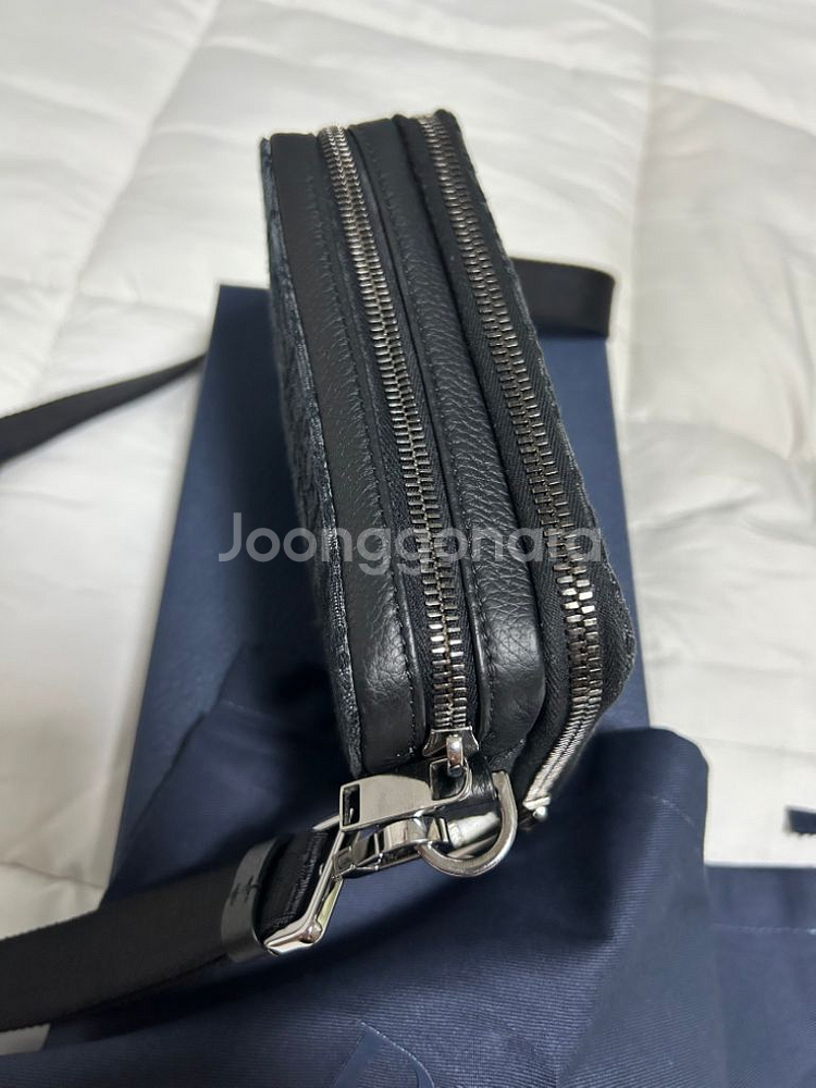 디올 오블리크 스트랩 지퍼 파우치--2