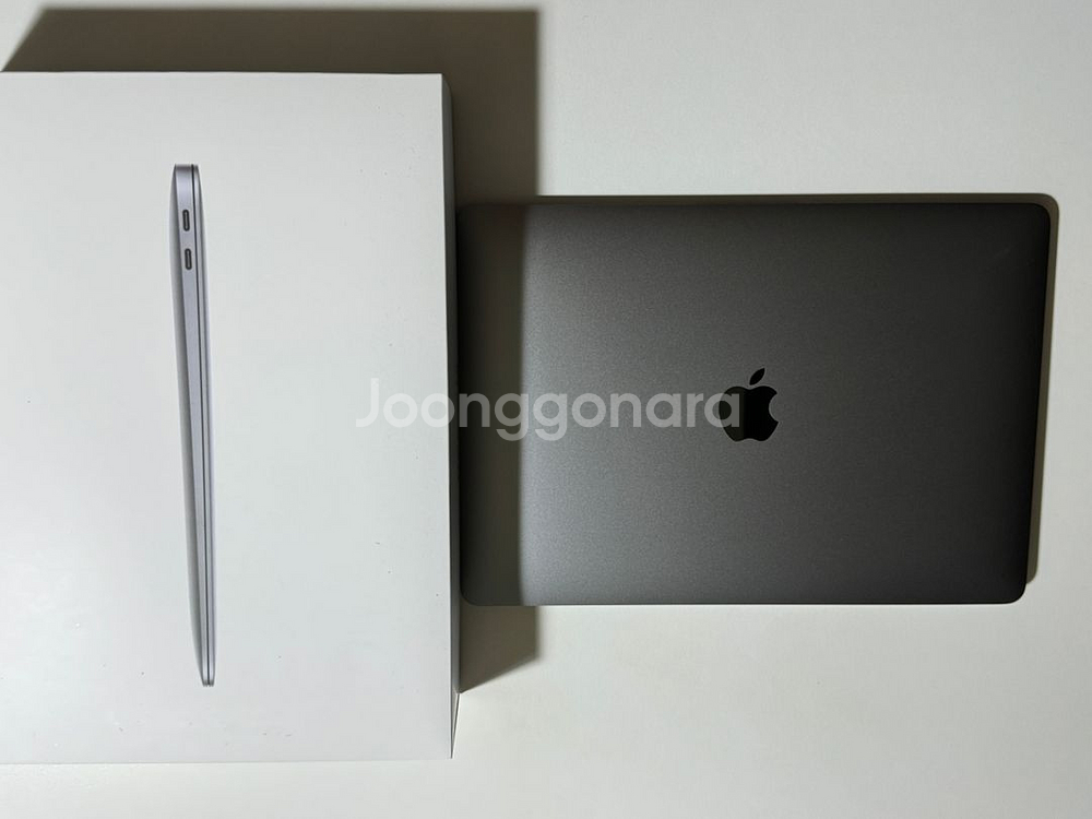 맥북 에어 Mac Book Air 13, M1 8GB--2