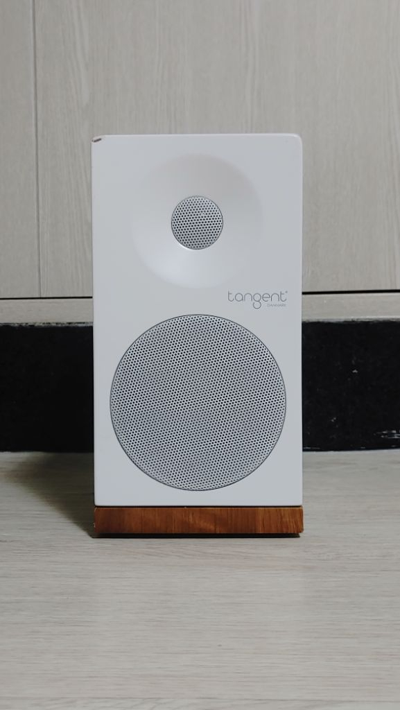 탄젠트 spectrum X4 북쉘프 스피커 1개--1