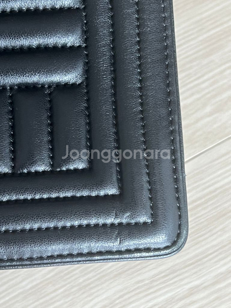 쿠론 양가죽 퀼팅백--4