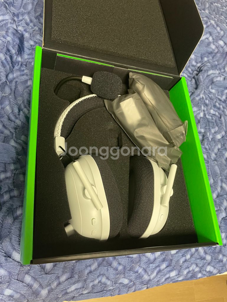 레이저 블랙샤크v2 pro 2023 화이트--0