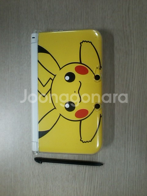 닌텐도 3ds xl 피카츄 판매합니다--0