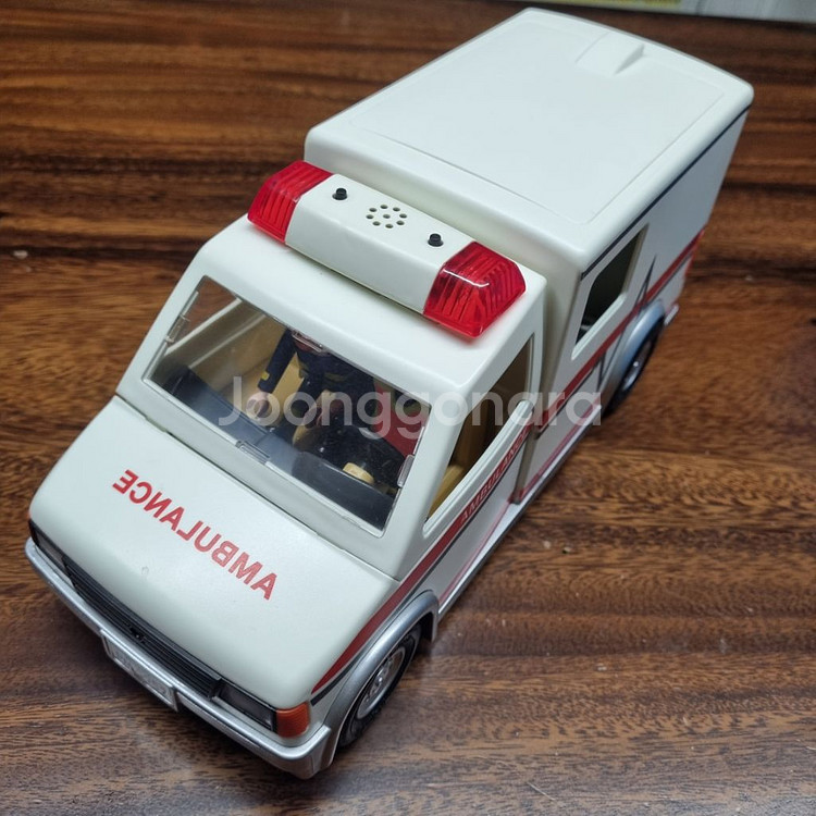 플레이모빌 구급차 5681--2