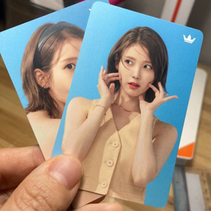 아이유 제이에스티나 포카 새상품