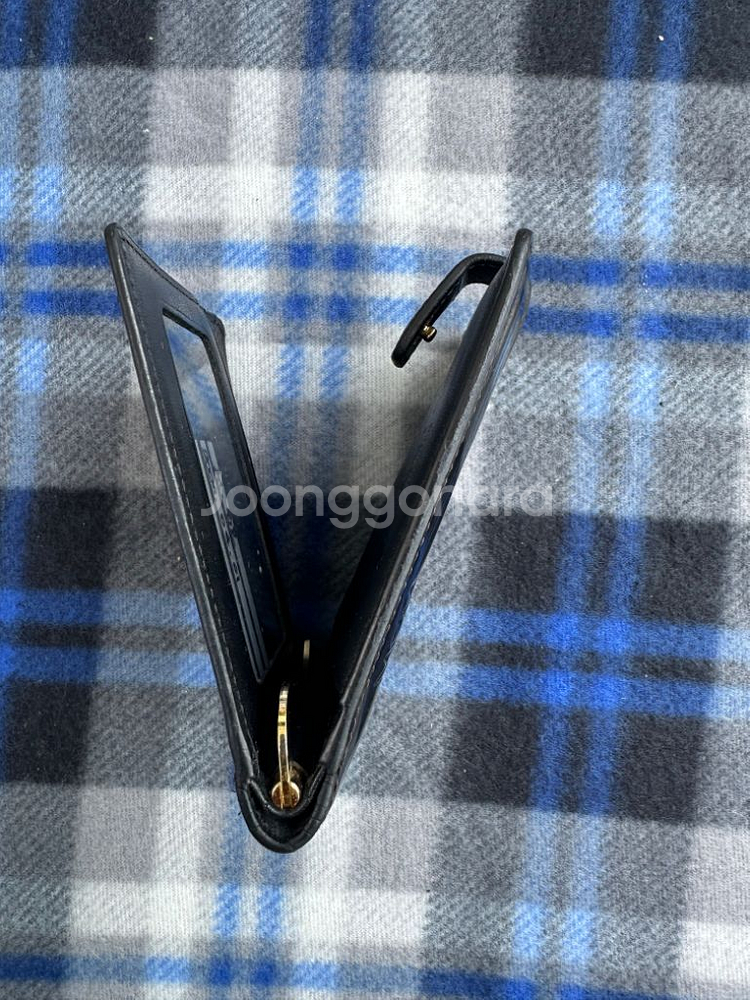 컨디션 좋은 엠씨엠 정품 머니클립 팝니다--3
