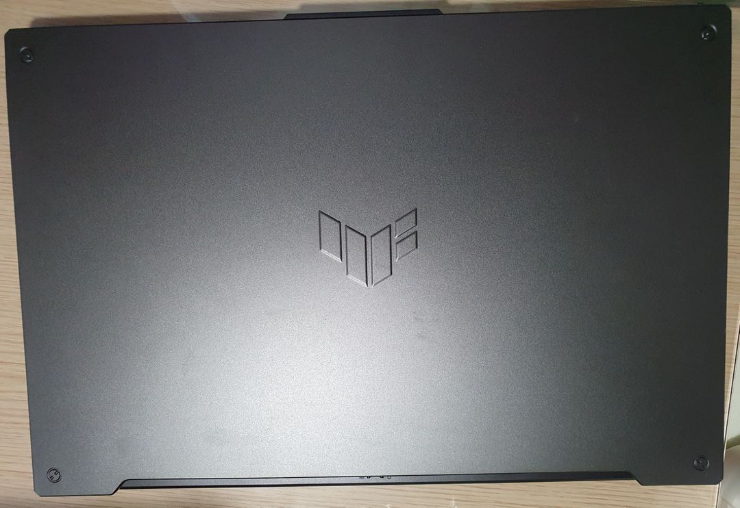 asus tuf gaming f17 fx707zm