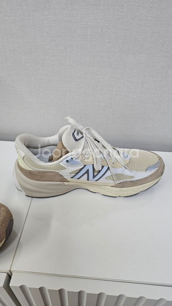 뉴발란스 990v6 메이드 인 USA 크림 마인드풀 그--2