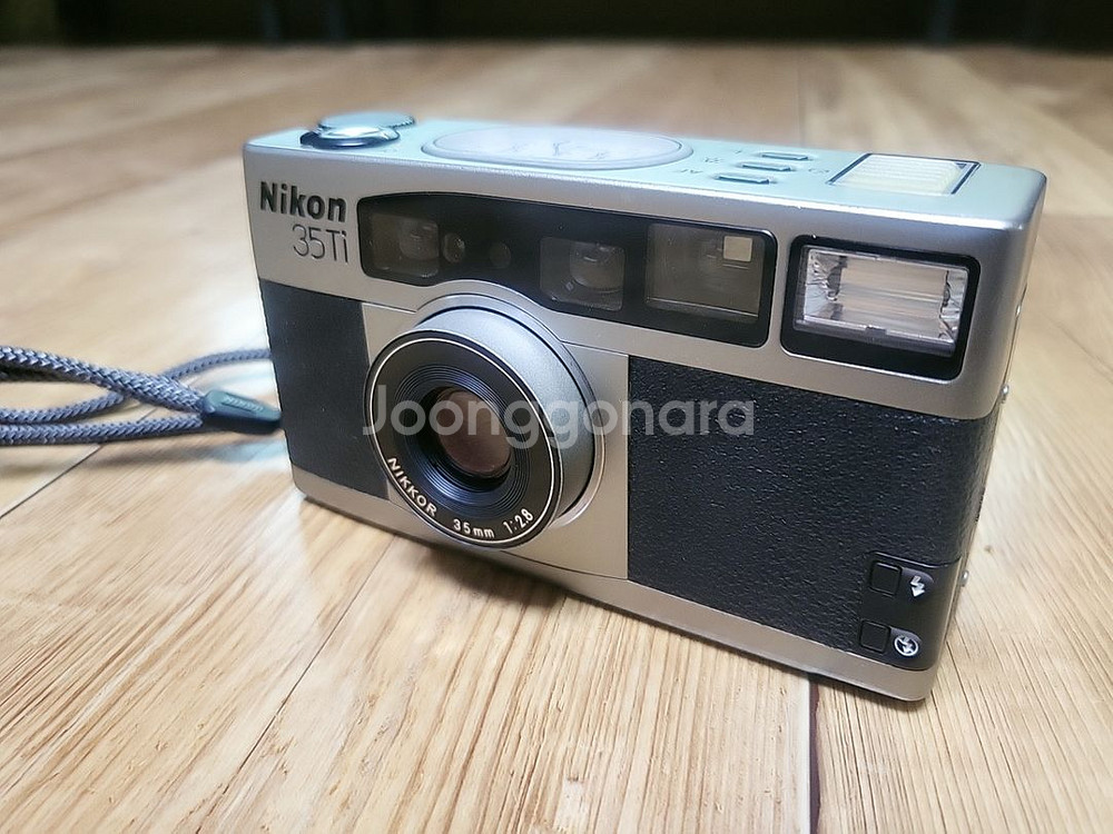 니콘(Nikon) 35Ti 필름카메라--1
