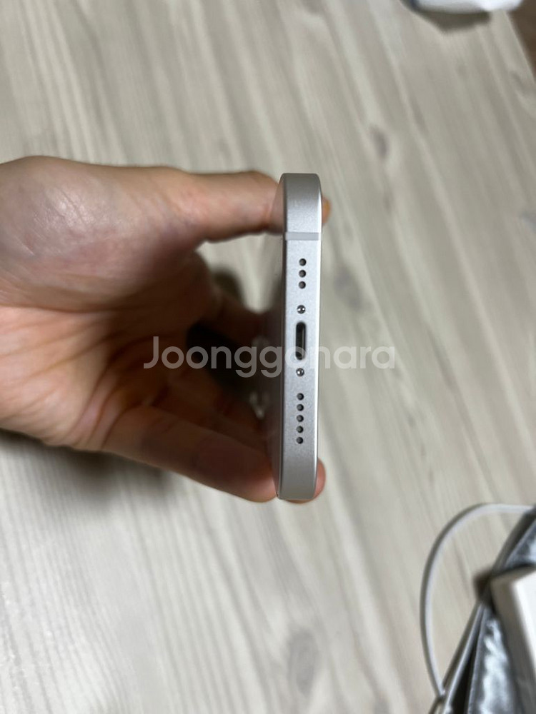 아이폰14 화이트 256g 배터리100%--4
