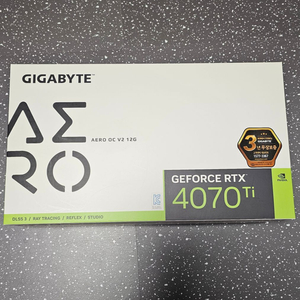 기가바이트 4070ti aero 화이트