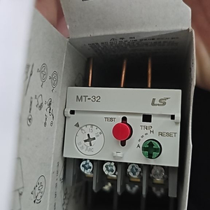 MT-32 열동 계전기 (미사용) 팝니다