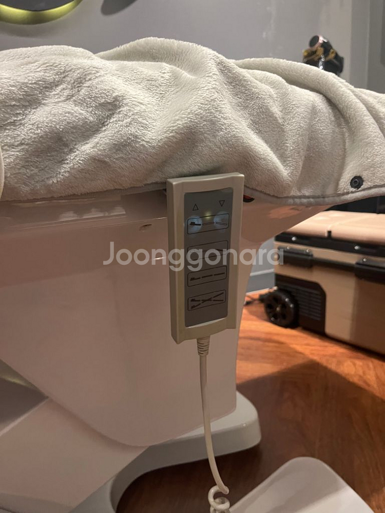피부샵 왁싱샵 전동베드--1