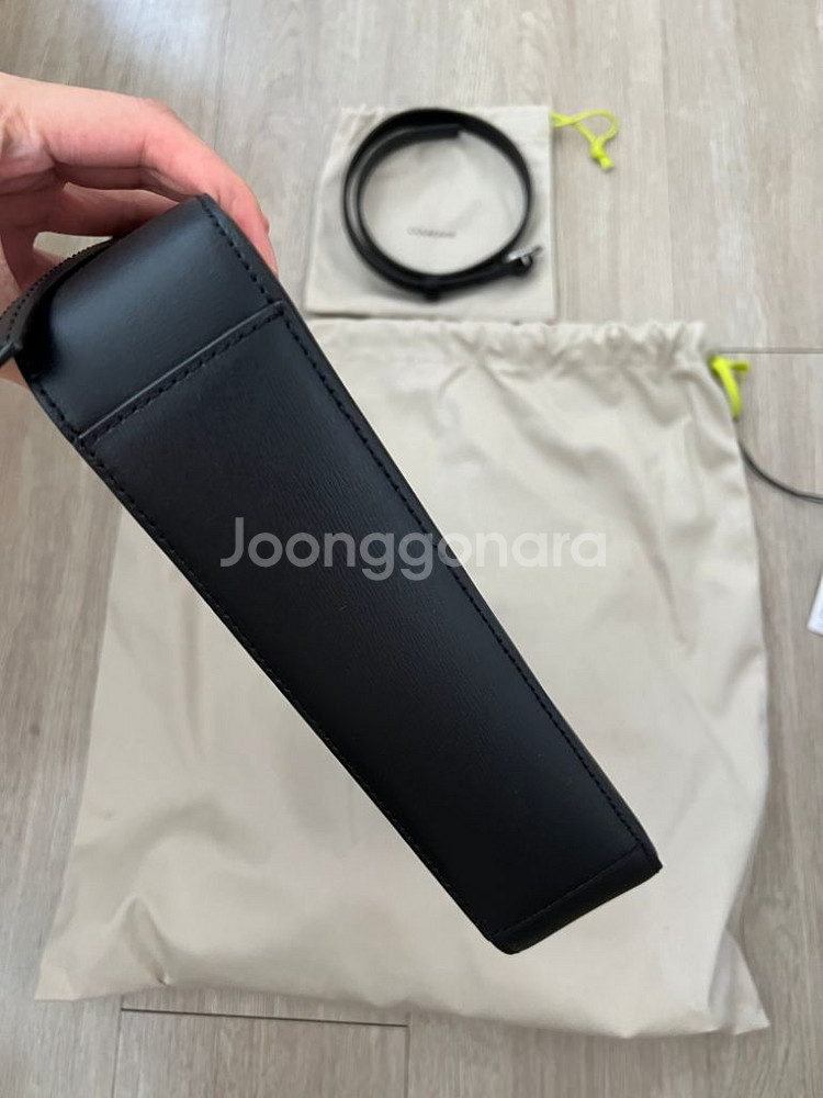 쿠론 하디드 숄더 백 couronne hadid--4