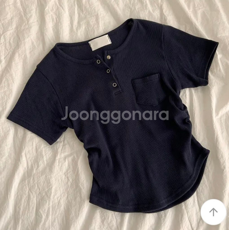 에이블리 또또 셔링 포켓 크롭 반팔티 굴림티 네이비--0